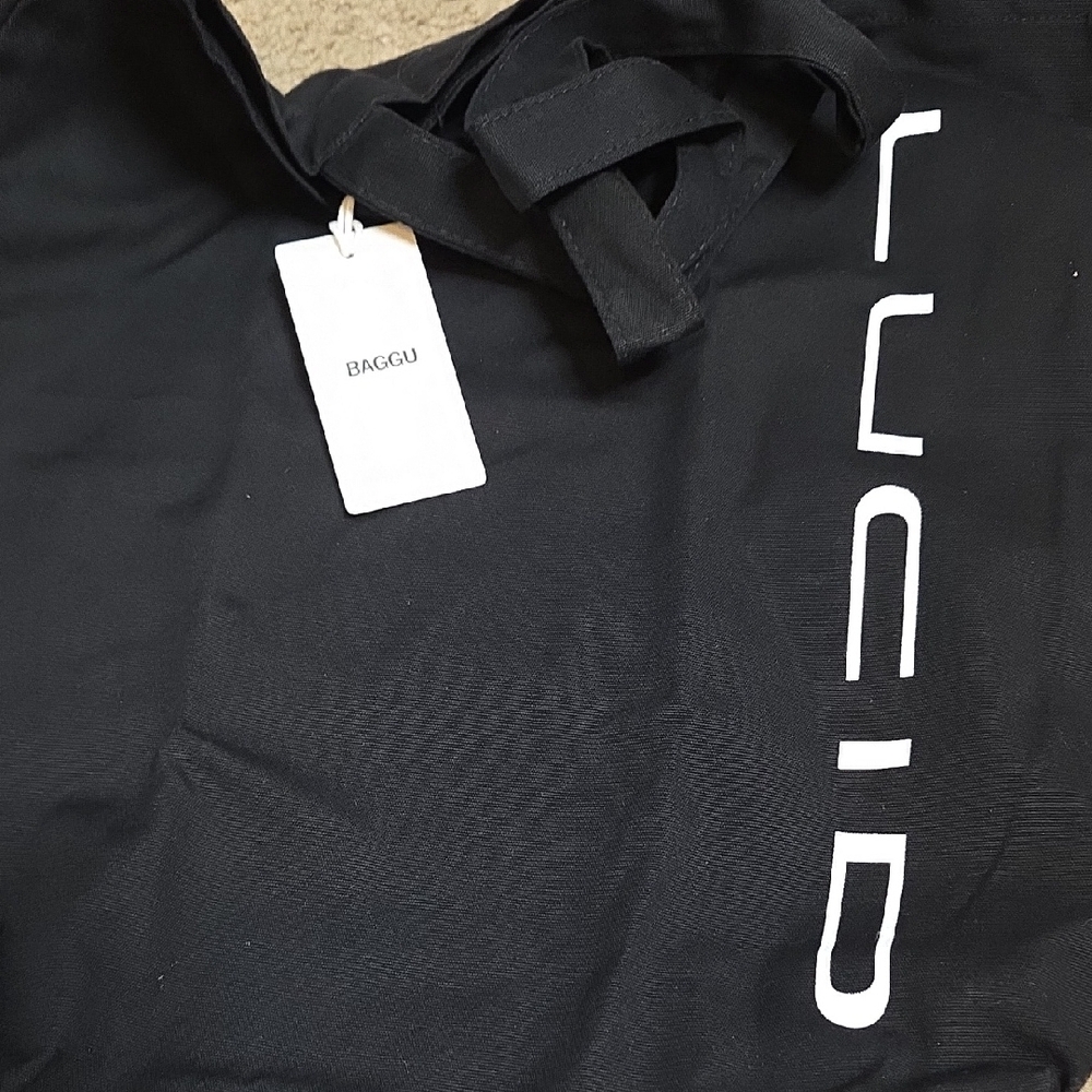 Lucid Automotive  Black Tote Bag, Hat, Notebook, and Mug Set - Picture 7 of 8